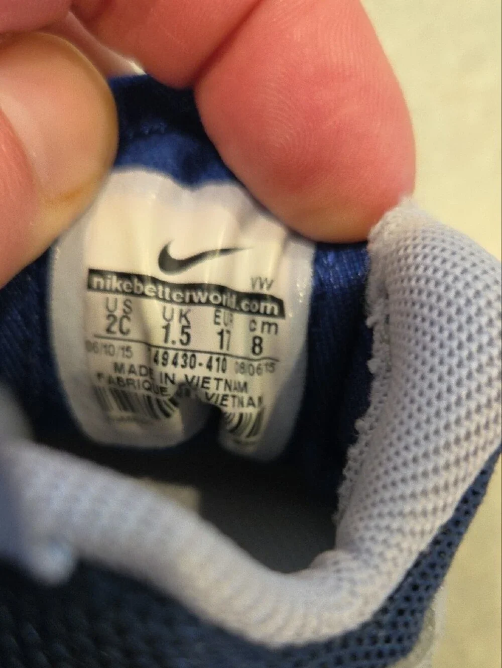 Nike Baby Size 2 Navy Blue and Gray Mesh Sneaker Like New
